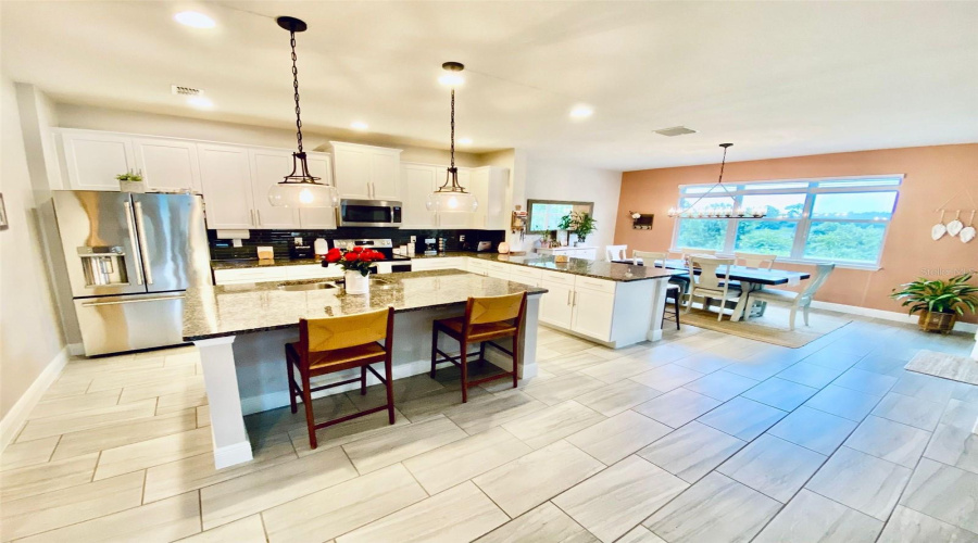 DAVENPORT, Florida 33837, 5 Bedrooms Bedrooms, ,3 BathroomsBathrooms,Residential,For Sale,WHIRLAWAY,0,MFRO6344177