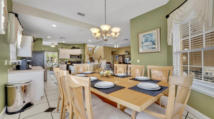 DAVENPORT, Florida 33897, 5 Bedrooms Bedrooms, ,5 BathroomsBathrooms,Residential,For Sale,VISTA,0,MFRO6344136