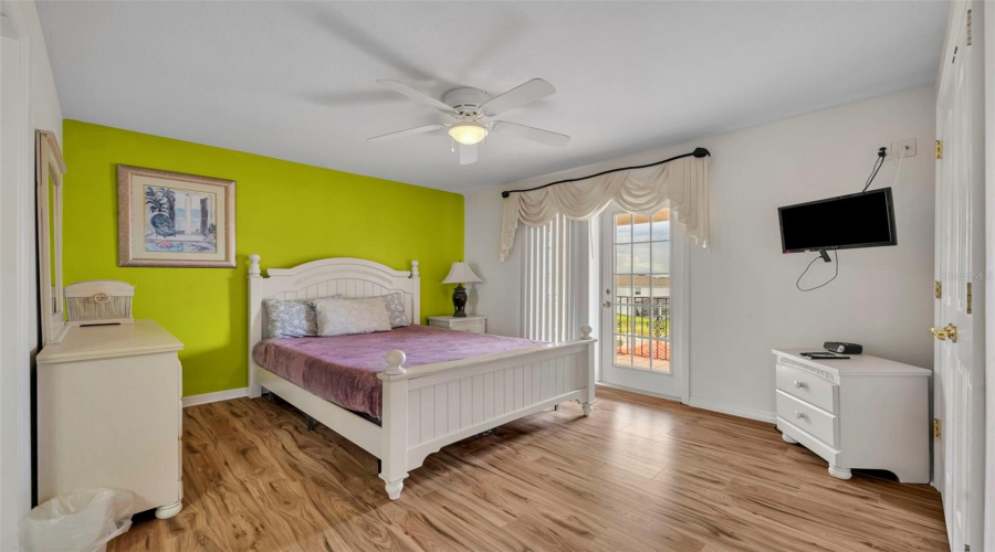 DAVENPORT, Florida 33897, 5 Bedrooms Bedrooms, ,5 BathroomsBathrooms,Residential,For Sale,VISTA,0,MFRO6344136