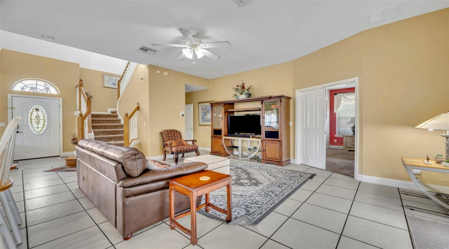 DAVENPORT, Florida 33897, 5 Bedrooms Bedrooms, ,5 BathroomsBathrooms,Residential,For Sale,VISTA,0,MFRO6344136