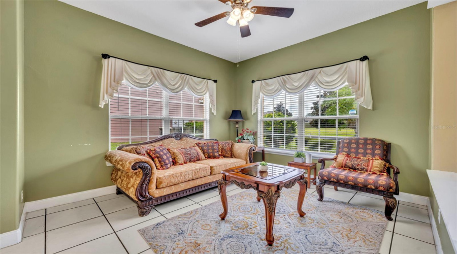 DAVENPORT, Florida 33897, 5 Bedrooms Bedrooms, ,5 BathroomsBathrooms,Residential,For Sale,VISTA,0,MFRO6344136