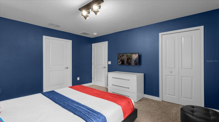 DAVENPORT, Florida 33896, 8 Bedrooms Bedrooms, ,5 BathroomsBathrooms,Residential,For Sale,STINGER,0,MFRS5126803