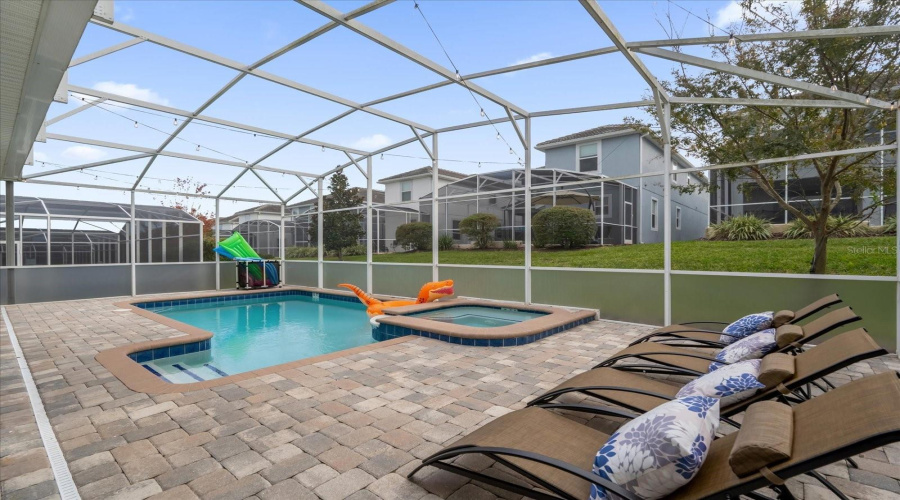 DAVENPORT, Florida 33896, 8 Bedrooms Bedrooms, ,5 BathroomsBathrooms,Residential,For Sale,STINGER,0,MFRS5126803