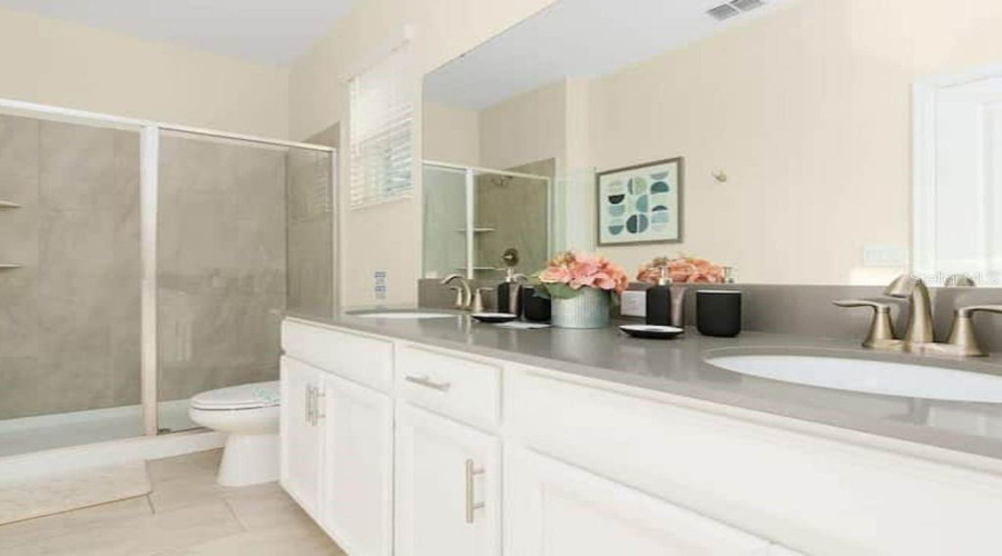 DAVENPORT, Florida 33896, 5 Bedrooms Bedrooms, ,5 BathroomsBathrooms,Residential,For Sale,STICKS,0,MFRO6344415
