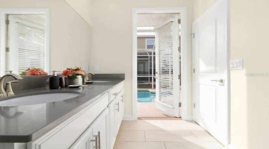DAVENPORT, Florida 33896, 5 Bedrooms Bedrooms, ,5 BathroomsBathrooms,Residential,For Sale,STICKS,0,MFRO6344415