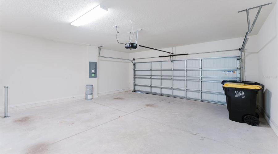 DAVENPORT, Florida 33896, 3 Bedrooms Bedrooms, ,2 BathroomsBathrooms,Residential,For Sale,DELIGHTFUL,0,MFRO6341365