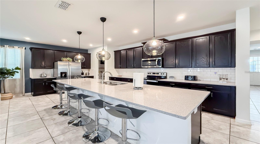 KISSIMMEE, Florida 34747, 9 Bedrooms Bedrooms, ,6 BathroomsBathrooms,Residential,For Sale,HILTON RIDGE,0,MFRO6342644