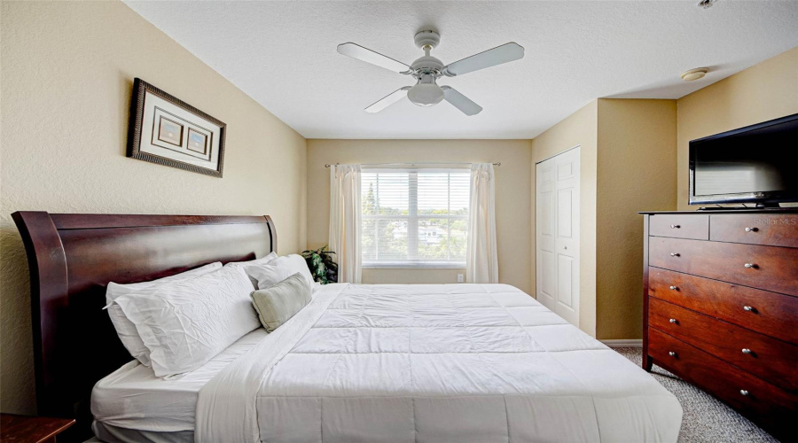 KISSIMMEE, Florida 34746, 4 Bedrooms Bedrooms, ,3 BathroomsBathrooms,Residential,For Sale,LODI,0,MFRO6343670