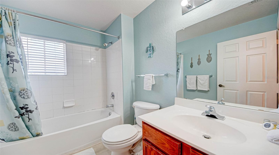 KISSIMMEE, Florida 34746, 4 Bedrooms Bedrooms, ,3 BathroomsBathrooms,Residential,For Sale,LODI,0,MFRO6343670