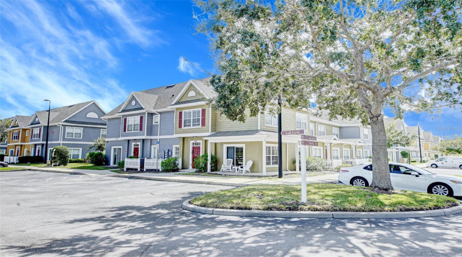KISSIMMEE, Florida 34746, 4 Bedrooms Bedrooms, ,3 BathroomsBathrooms,Residential,For Sale,LODI,0,MFRO6343670