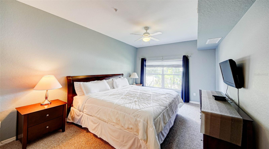 KISSIMMEE, Florida 34746, 4 Bedrooms Bedrooms, ,3 BathroomsBathrooms,Residential,For Sale,LODI,0,MFRO6343670