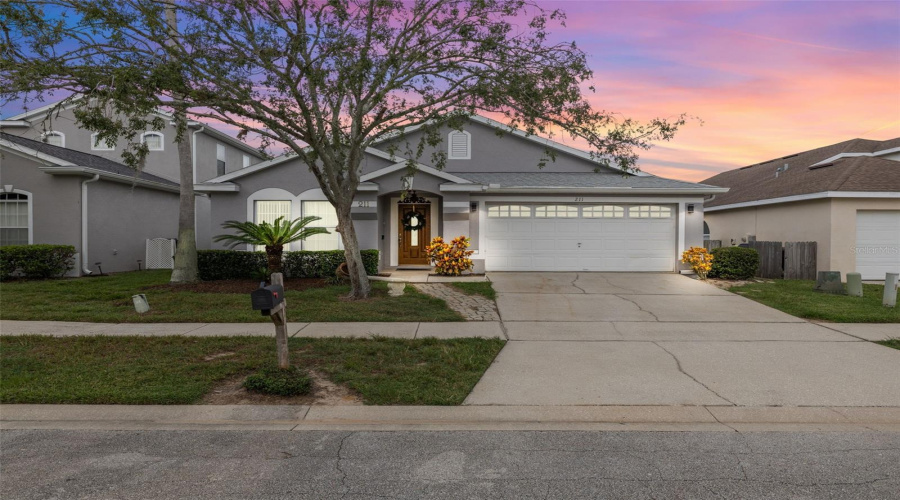 DAVENPORT, Florida 33897, 4 Bedrooms Bedrooms, ,2 BathroomsBathrooms,Residential,For Sale,LOCKBREEZE,0,MFRS5134698