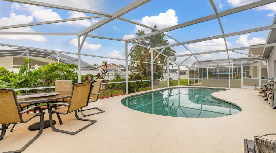 DAVENPORT, Florida 33897, 4 Bedrooms Bedrooms, ,2 BathroomsBathrooms,Residential,For Sale,LOCKBREEZE,0,MFRS5134698