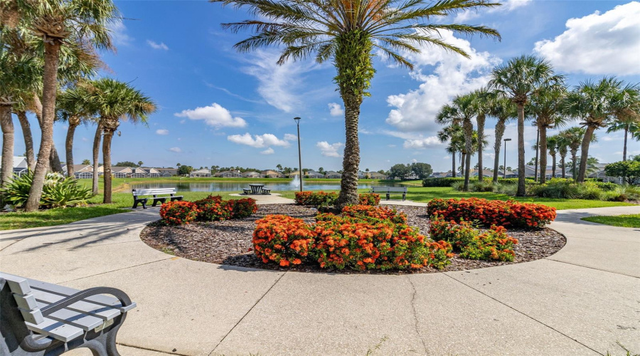 DAVENPORT, Florida 33897, 4 Bedrooms Bedrooms, ,2 BathroomsBathrooms,Residential,For Sale,LOCKBREEZE,0,MFRS5134698