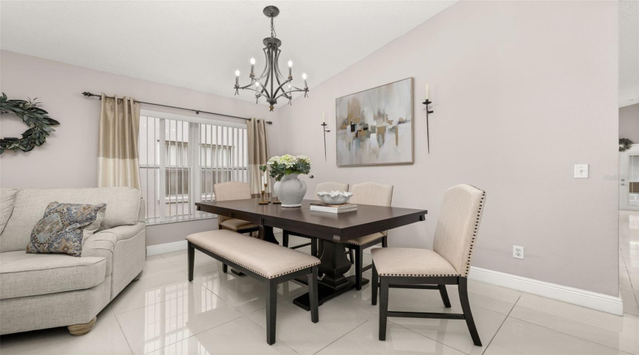 DAVENPORT, Florida 33897, 4 Bedrooms Bedrooms, ,2 BathroomsBathrooms,Residential,For Sale,LOCKBREEZE,0,MFRS5134698