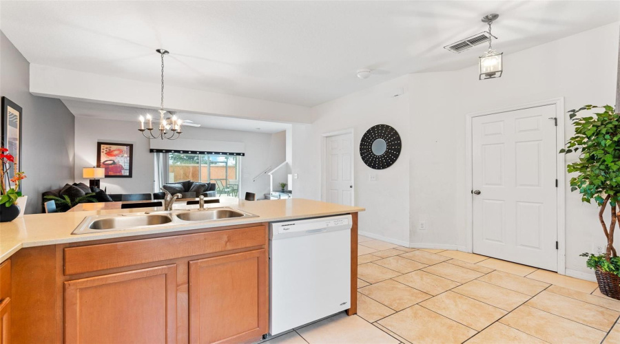 KISSIMMEE, Florida 34746, 3 Bedrooms Bedrooms, ,2 BathroomsBathrooms,Residential,For Sale,ALBERTO CIRCLE,0,MFRS5133485