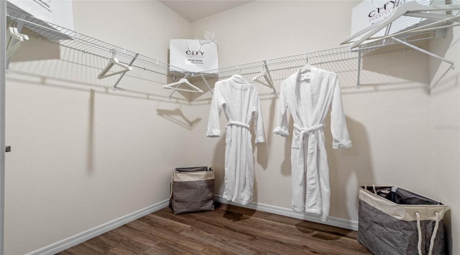 DAVENPORT, Florida 33837, 4 Bedrooms Bedrooms, ,2 BathroomsBathrooms,Residential,For Sale,MOLERA BEACH,0,MFRO6344446