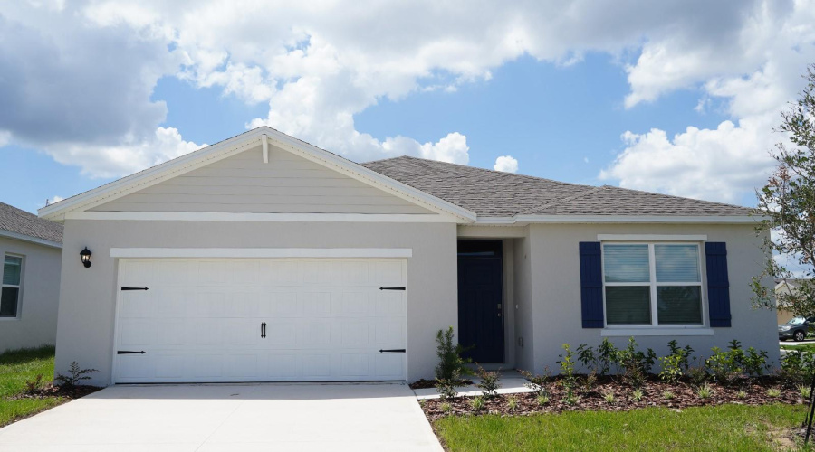 DAVENPORT, Florida 33837, 4 Bedrooms Bedrooms, ,2 BathroomsBathrooms,Residential,For Sale,MOLERA BEACH,0,MFRO6344446