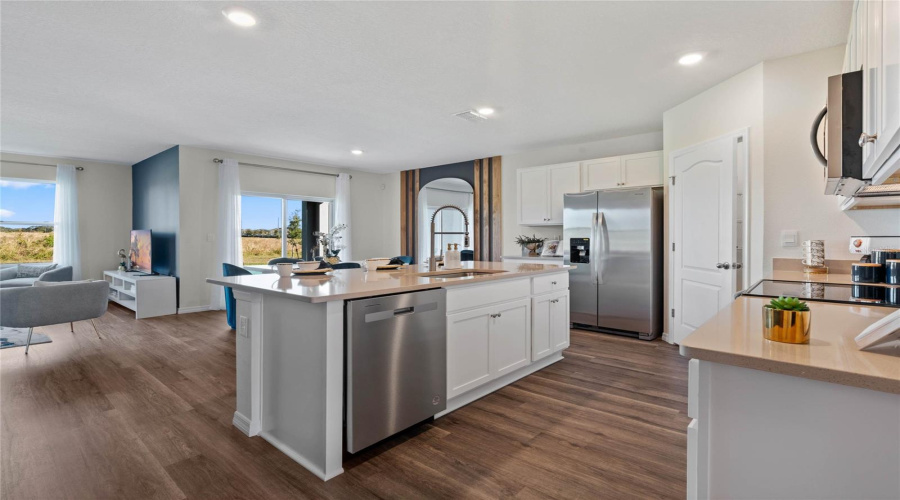 DAVENPORT, Florida 33837, 4 Bedrooms Bedrooms, ,2 BathroomsBathrooms,Residential,For Sale,MOLERA BEACH,0,MFRO6344446