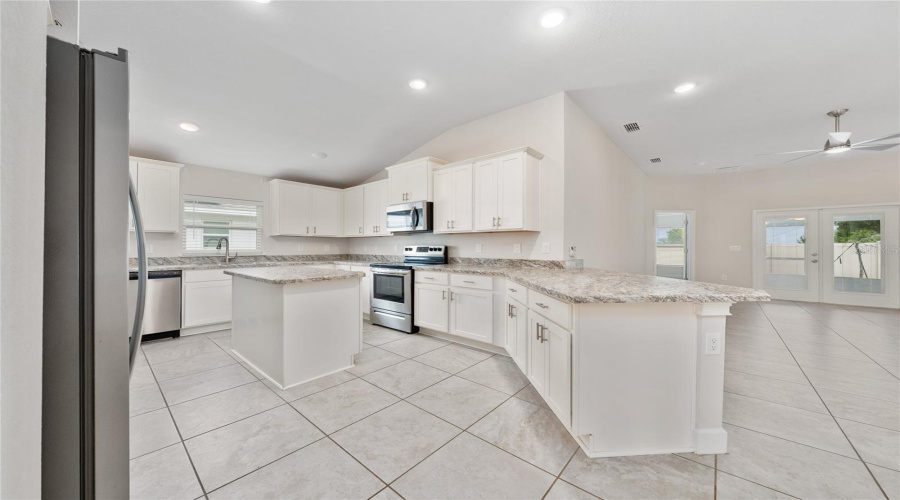 DAVENPORT, Florida 33837, 4 Bedrooms Bedrooms, ,3 BathroomsBathrooms,Residential,For Sale,CITRUS LANDINGS,0,MFRS5134742