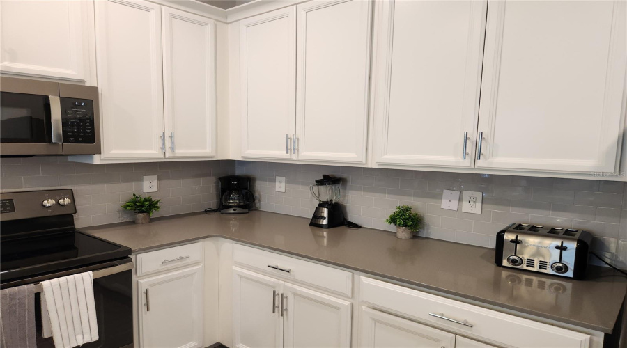 DAVENPORT, Florida 33896, 3 Bedrooms Bedrooms, ,2 BathroomsBathrooms,Residential,For Sale,CABOT CLIFFS,0,MFRS5134755