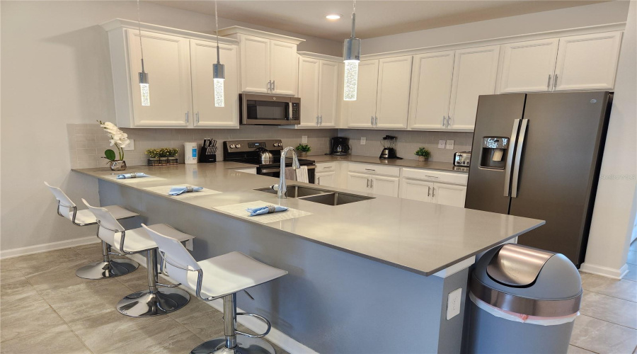 DAVENPORT, Florida 33896, 3 Bedrooms Bedrooms, ,2 BathroomsBathrooms,Residential,For Sale,CABOT CLIFFS,0,MFRS5134755