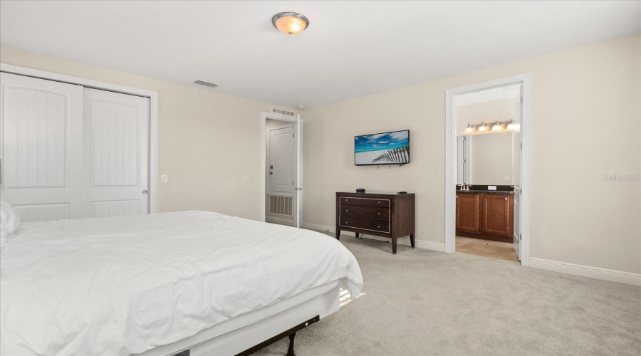 KISSIMMEE, Florida 34747, 6 Bedrooms Bedrooms, ,5 BathroomsBathrooms,Residential,For Sale,LASSO,0,MFRG5100884