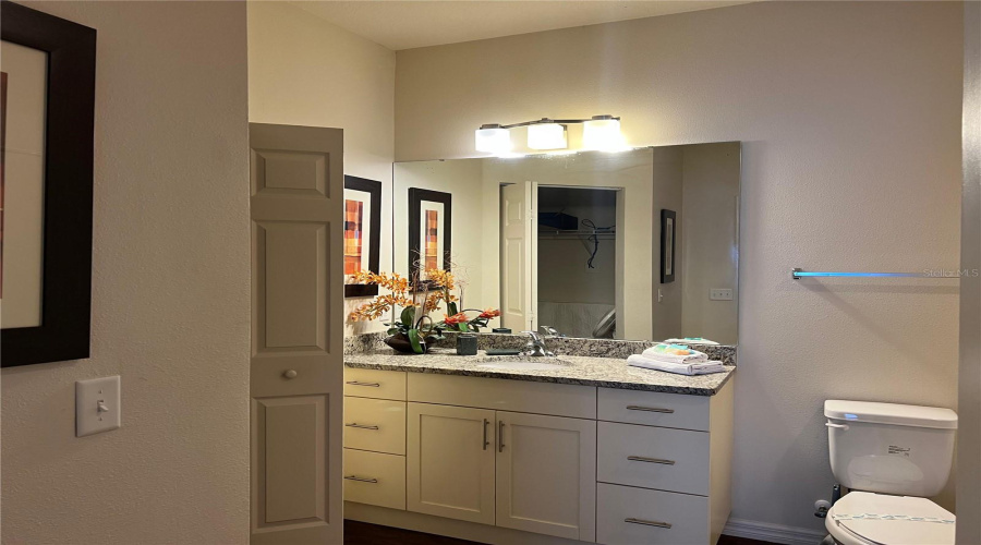 KISSIMMEE, Florida 34746, 4 Bedrooms Bedrooms, ,3 BathroomsBathrooms,Residential,For Sale,EDENSHIRE,0,MFRO6344443