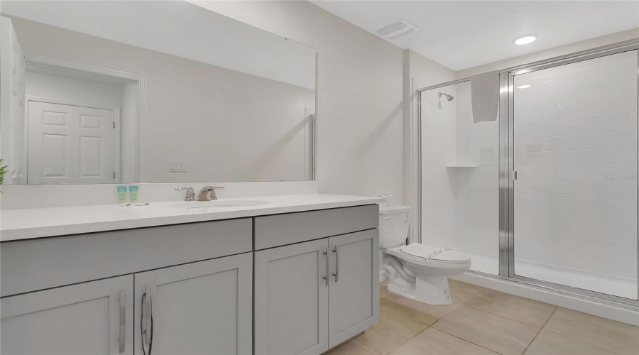 KISSIMMEE, Florida 34747, 5 Bedrooms Bedrooms, ,4 BathroomsBathrooms,Residential,For Sale,TROPICAL PALMS,0,MFRS5134778