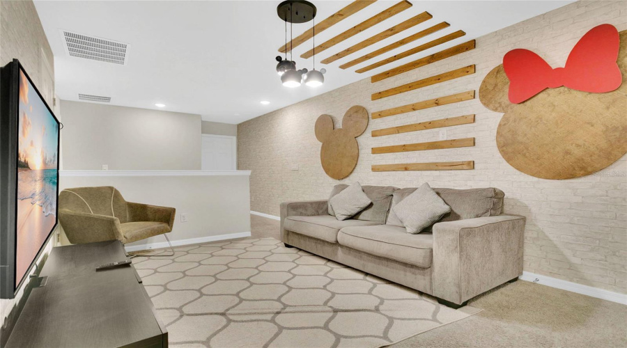 KISSIMMEE, Florida 34747, 5 Bedrooms Bedrooms, ,4 BathroomsBathrooms,Residential,For Sale,TROPICAL PALMS,0,MFRS5134778