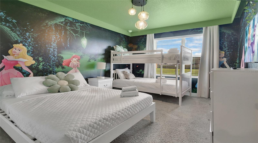 KISSIMMEE, Florida 34747, 5 Bedrooms Bedrooms, ,4 BathroomsBathrooms,Residential,For Sale,TROPICAL PALMS,0,MFRS5134778