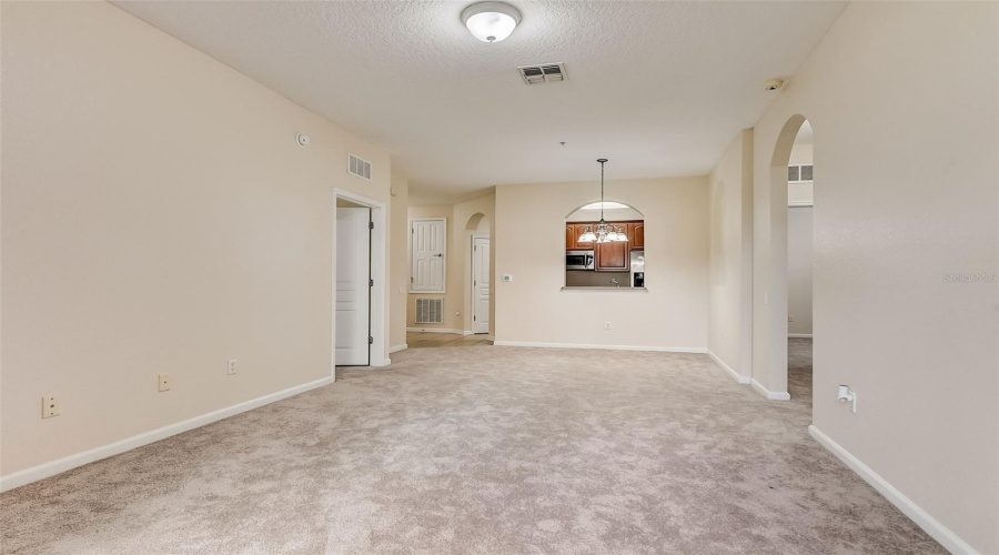 DAVENPORT, Florida 33896, 3 Bedrooms Bedrooms, ,2 BathroomsBathrooms,Residential,For Sale,PORTOFINO,0,MFRO6344604