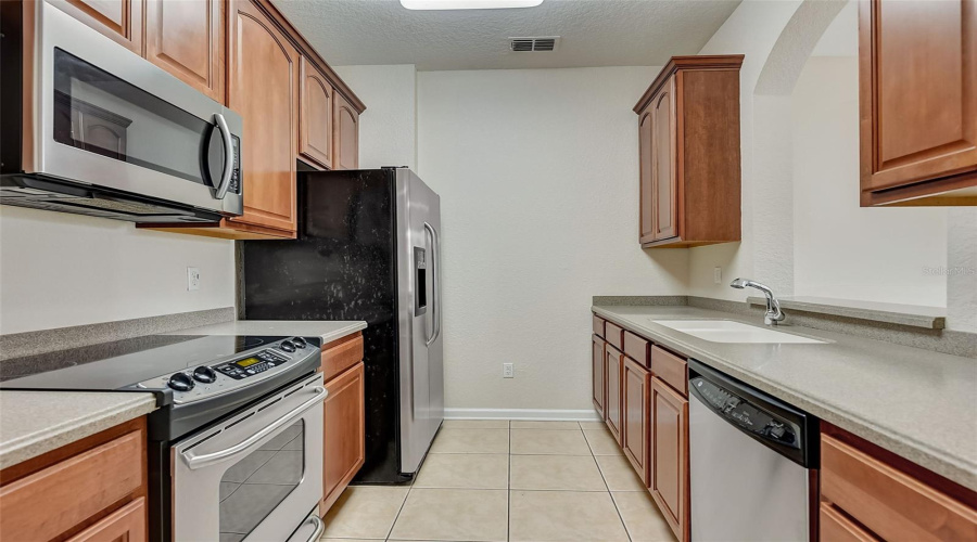 DAVENPORT, Florida 33896, 3 Bedrooms Bedrooms, ,2 BathroomsBathrooms,Residential,For Sale,PORTOFINO,0,MFRO6344604