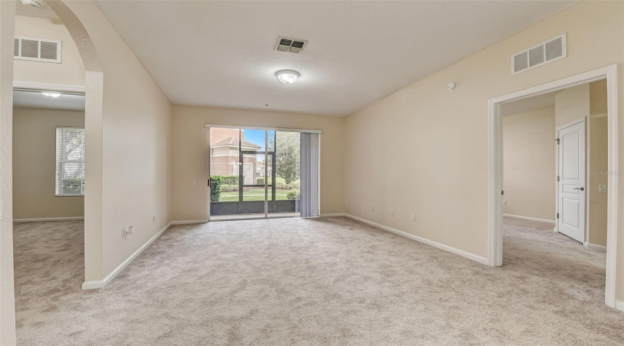 DAVENPORT, Florida 33896, 3 Bedrooms Bedrooms, ,2 BathroomsBathrooms,Residential,For Sale,PORTOFINO,0,MFRO6344604