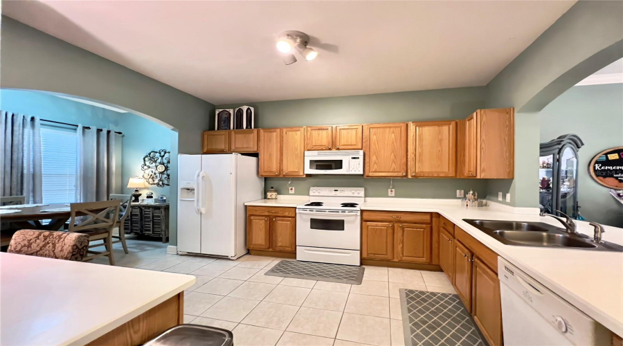 CELEBRATION, Florida 34747, 2 Bedrooms Bedrooms, ,2 BathroomsBathrooms,Residential,For Sale,STONECUTTER,0,MFRO6337694