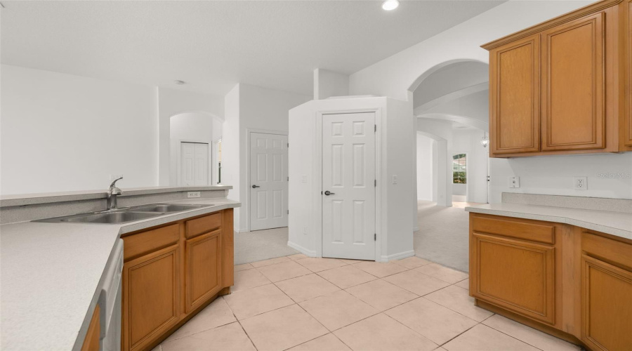 KISSIMMEE, Florida 34746, 4 Bedrooms Bedrooms, ,2 BathroomsBathrooms,Residential,For Sale,THE OAKS,0,MFRS5134772