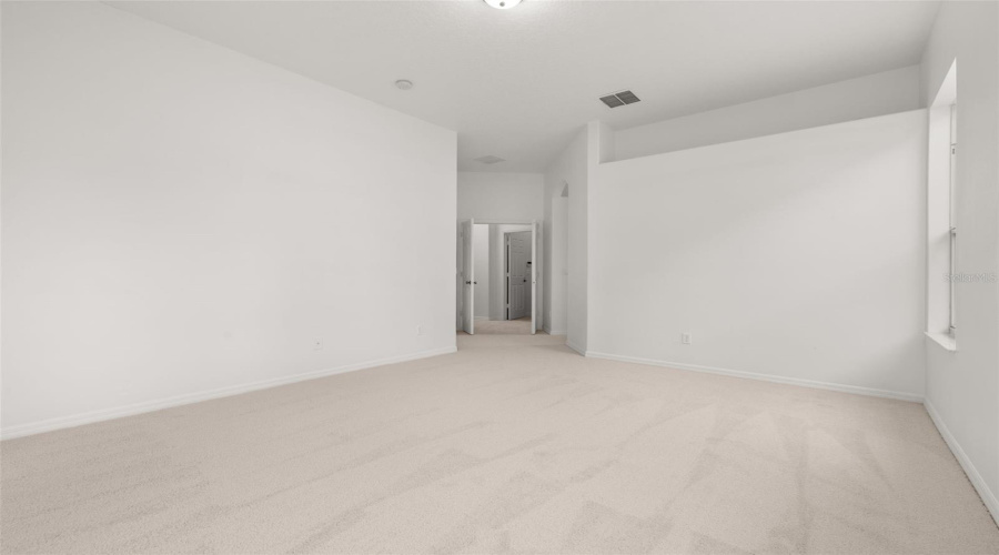 KISSIMMEE, Florida 34746, 4 Bedrooms Bedrooms, ,2 BathroomsBathrooms,Residential,For Sale,THE OAKS,0,MFRS5134772