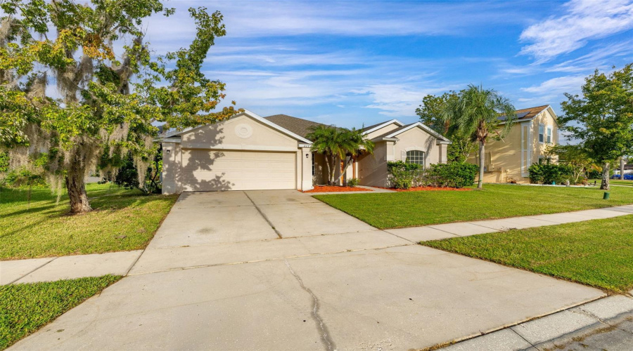 KISSIMMEE, Florida 34746, 4 Bedrooms Bedrooms, ,2 BathroomsBathrooms,Residential,For Sale,THE OAKS,0,MFRS5134772