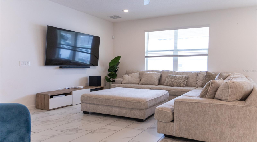 DAVENPORT, Florida 33837, 5 Bedrooms Bedrooms, ,4 BathroomsBathrooms,Residential,For Sale,ROSEDALE,0,MFRO6343943