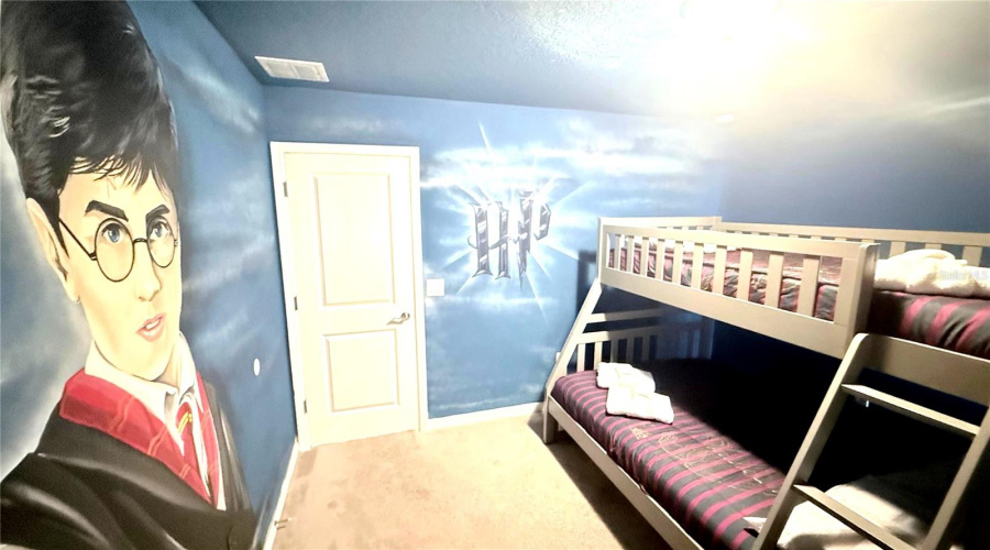 DAVENPORT, Florida 33897, 8 Bedrooms Bedrooms, ,6 BathroomsBathrooms,Residential,For Sale,MAHALO,0,MFRO6344898