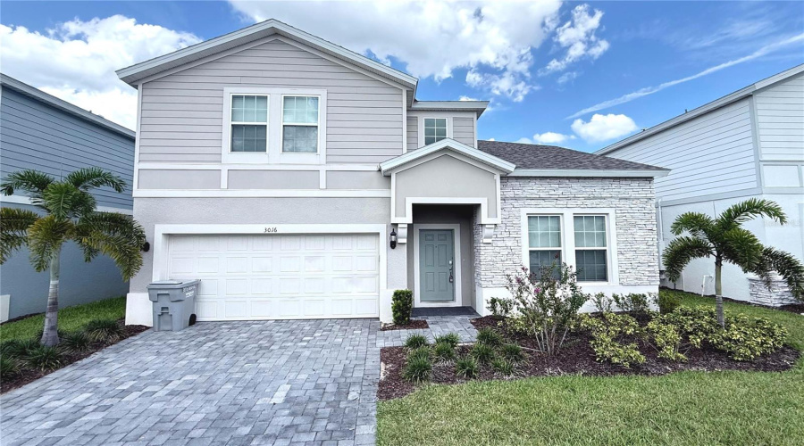 DAVENPORT, Florida 33897, 8 Bedrooms Bedrooms, ,6 BathroomsBathrooms,Residential,For Sale,MAHALO,0,MFRO6344898