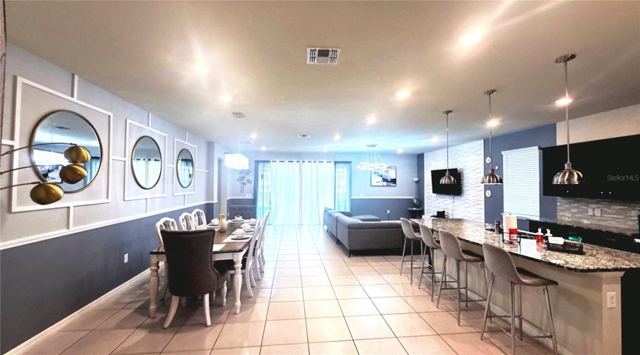 DAVENPORT, Florida 33897, 8 Bedrooms Bedrooms, ,6 BathroomsBathrooms,Residential,For Sale,MAHALO,0,MFRO6344898