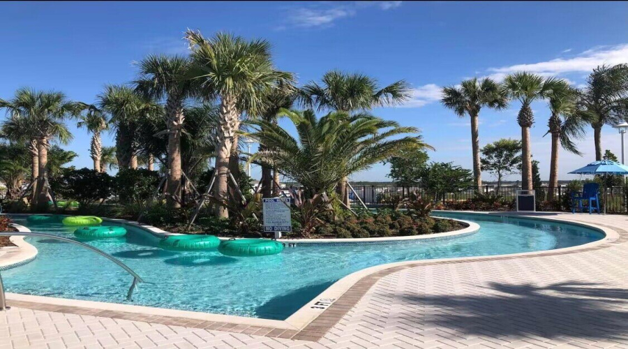 DAVENPORT, Florida 33897, 8 Bedrooms Bedrooms, ,6 BathroomsBathrooms,Residential,For Sale,MAHALO,0,MFRO6344898