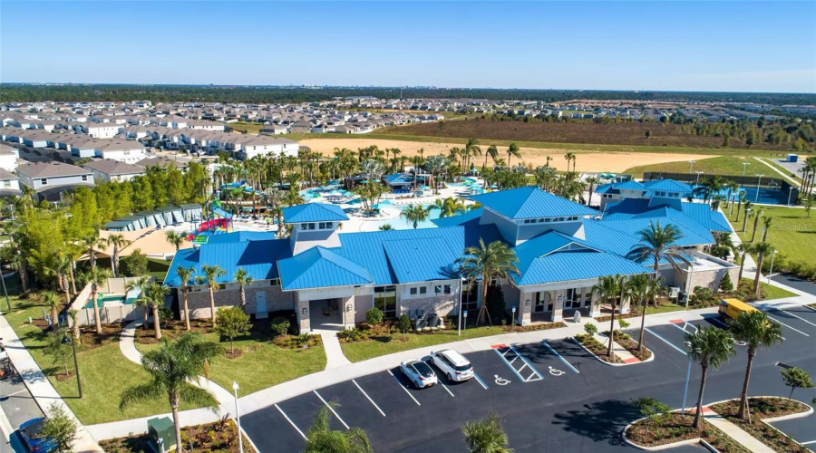 DAVENPORT, Florida 33897, 8 Bedrooms Bedrooms, ,6 BathroomsBathrooms,Residential,For Sale,MAHALO,0,MFRO6344898