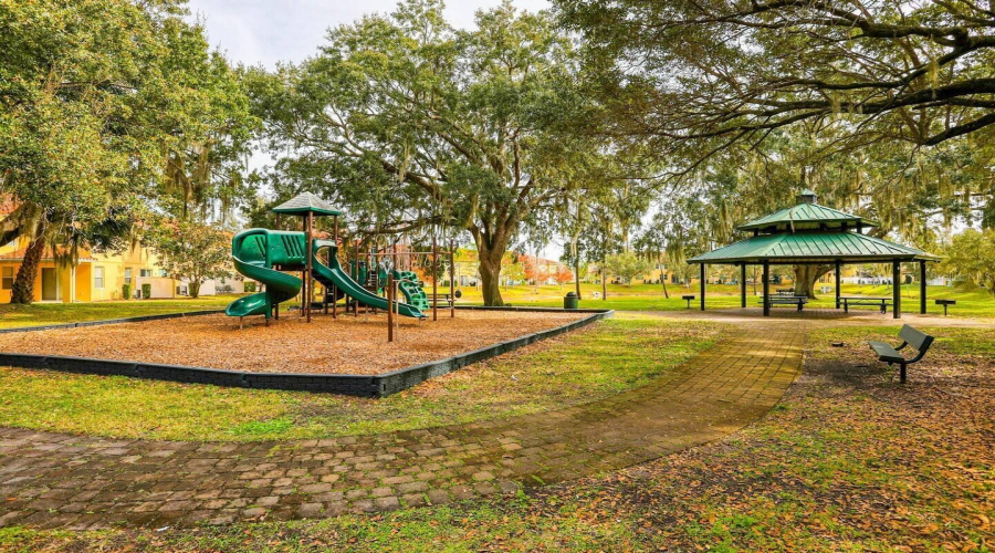 KISSIMMEE, Florida 34746, 4 Bedrooms Bedrooms, ,3 BathroomsBathrooms,Residential,For Sale,KILLARNEY,0,MFRO6337402