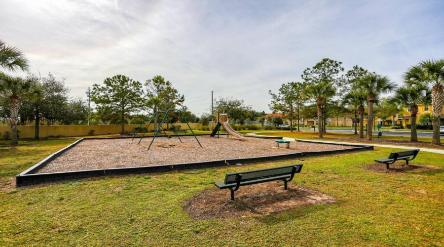 KISSIMMEE, Florida 34746, 4 Bedrooms Bedrooms, ,3 BathroomsBathrooms,Residential,For Sale,KILLARNEY,0,MFRO6337402