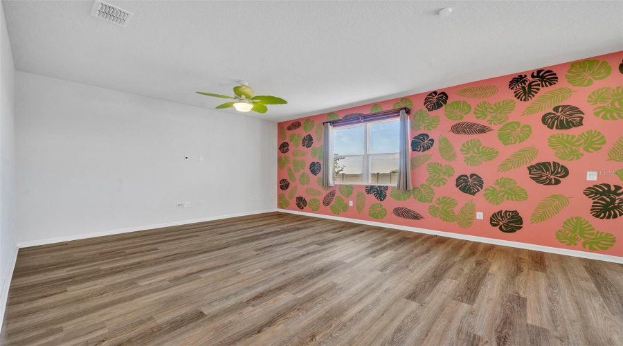 DAVENPORT, Florida 33837, 6 Bedrooms Bedrooms, ,3 BathroomsBathrooms,Residential,For Sale,MAGNOLIA,0,MFRO6342376