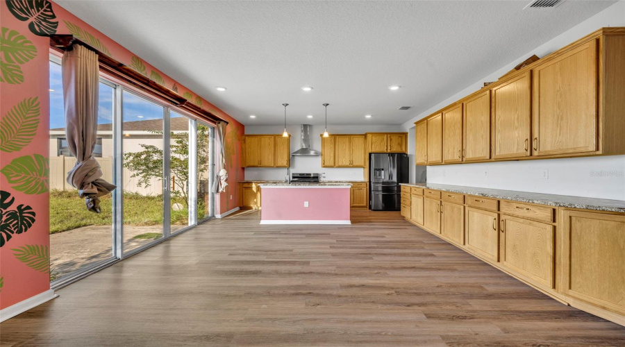 DAVENPORT, Florida 33837, 6 Bedrooms Bedrooms, ,3 BathroomsBathrooms,Residential,For Sale,MAGNOLIA,0,MFRO6342376