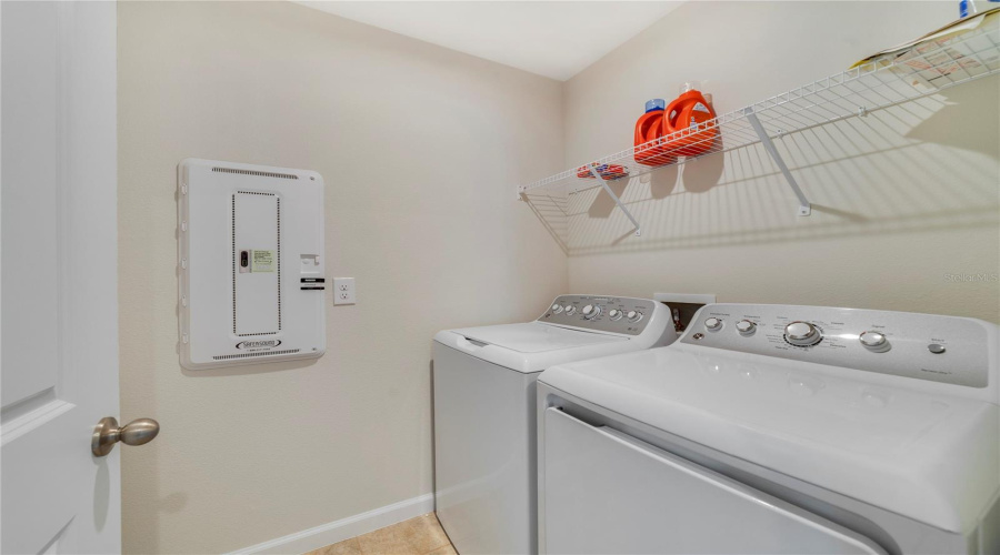 DAVENPORT, Florida 33837, 5 Bedrooms Bedrooms, ,3 BathroomsBathrooms,Residential,For Sale,OCEANIA,0,MFRO6343773