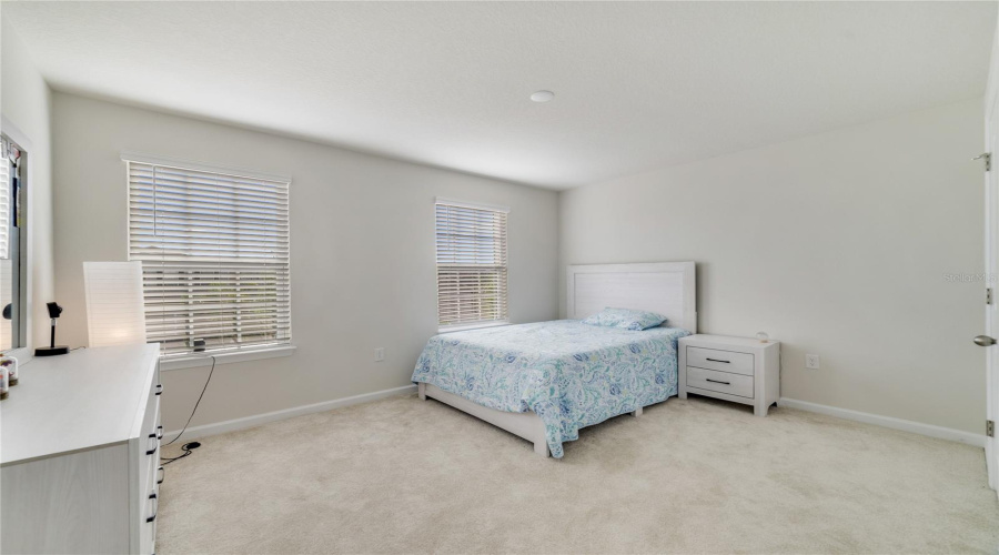DAVENPORT, Florida 33837, 5 Bedrooms Bedrooms, ,3 BathroomsBathrooms,Residential,For Sale,OCEANIA,0,MFRO6343773
